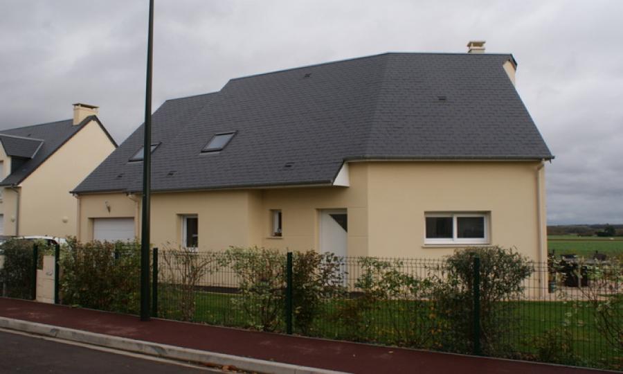 MAISON 6 PIÈCES 121 M² AVEC GARAGE ET TERRAIN DE 756 M²