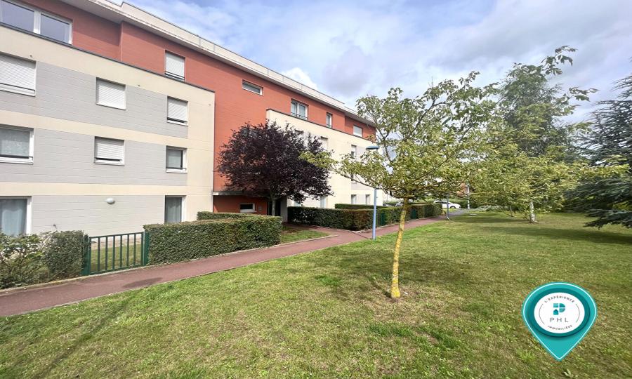 A FLEURY-SUR-ORNE, APPARTEMENT MEUBLE 1 PIECE DE 37 M² AVEC PLACE DE PARKING EXTERIEURE PRIVATIVE