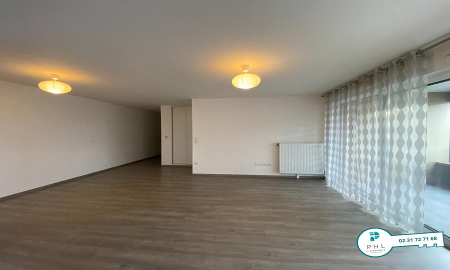 A CAEN, CALVAIRE SAINT PIERRE, APPARTEMENT  3 PIECES AVEC LOGGIA DE 8 M², PLACE DE PARKING PRIVATIVE EN SOUS-SOL, ET DEUX CAVES