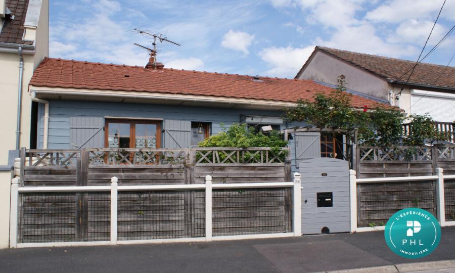 MAISON DE PLAIN PIED, 3 PIÈCES DE 65 M² HABITABLE SUR UN TERRAIN CLOS ET ARBORÉ DE 357 M².