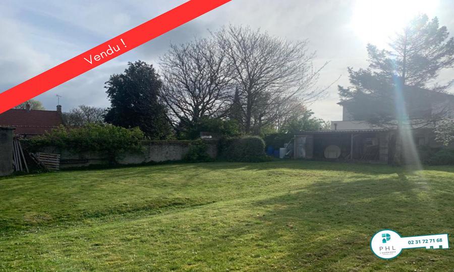 A LANGRUNE-SUR-MER, TERRAIN CONSTRUCTIBLE HORS LOTISSEMENT DE 645 M².