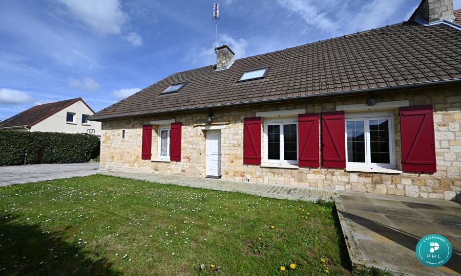 MAISON 6 PIECES DE 130 M² HABITABLE SUR UN TERRAIN CLOS ET ARBORE DE 476 M²