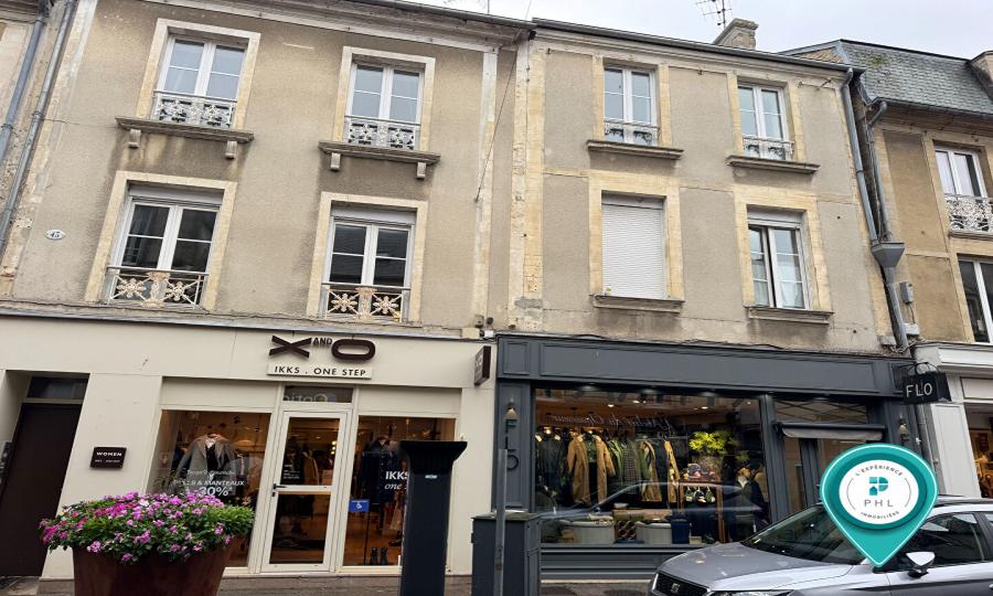 IMMEUBLE A BAYEUX RUE SAINT MALO 6 APPARTEMENTS 1 MAISON 2 LOCAUX COMMERCIAUX