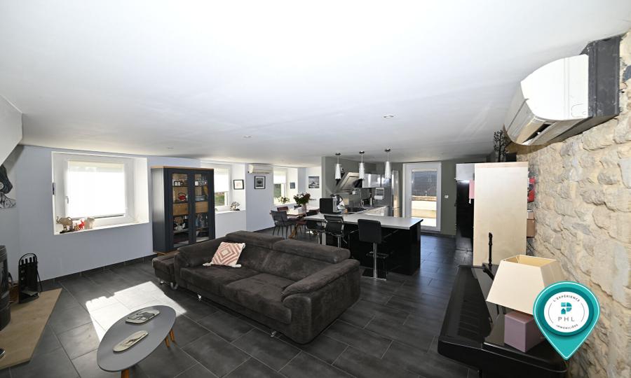 EN EXCLUSIVITÉ MAISON CRESSERONS 4 PIECE(S) 120 M2 HABITABLE ET TERRAIN DE 235 M²