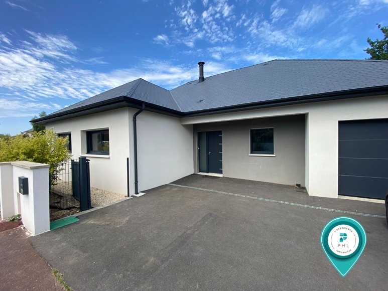 Luc-Sur-Mer | Maison neuve de plain-pied, 4 pièces de 111 m² avec garage sur terrain clos 18 m² - PHL Immobilier