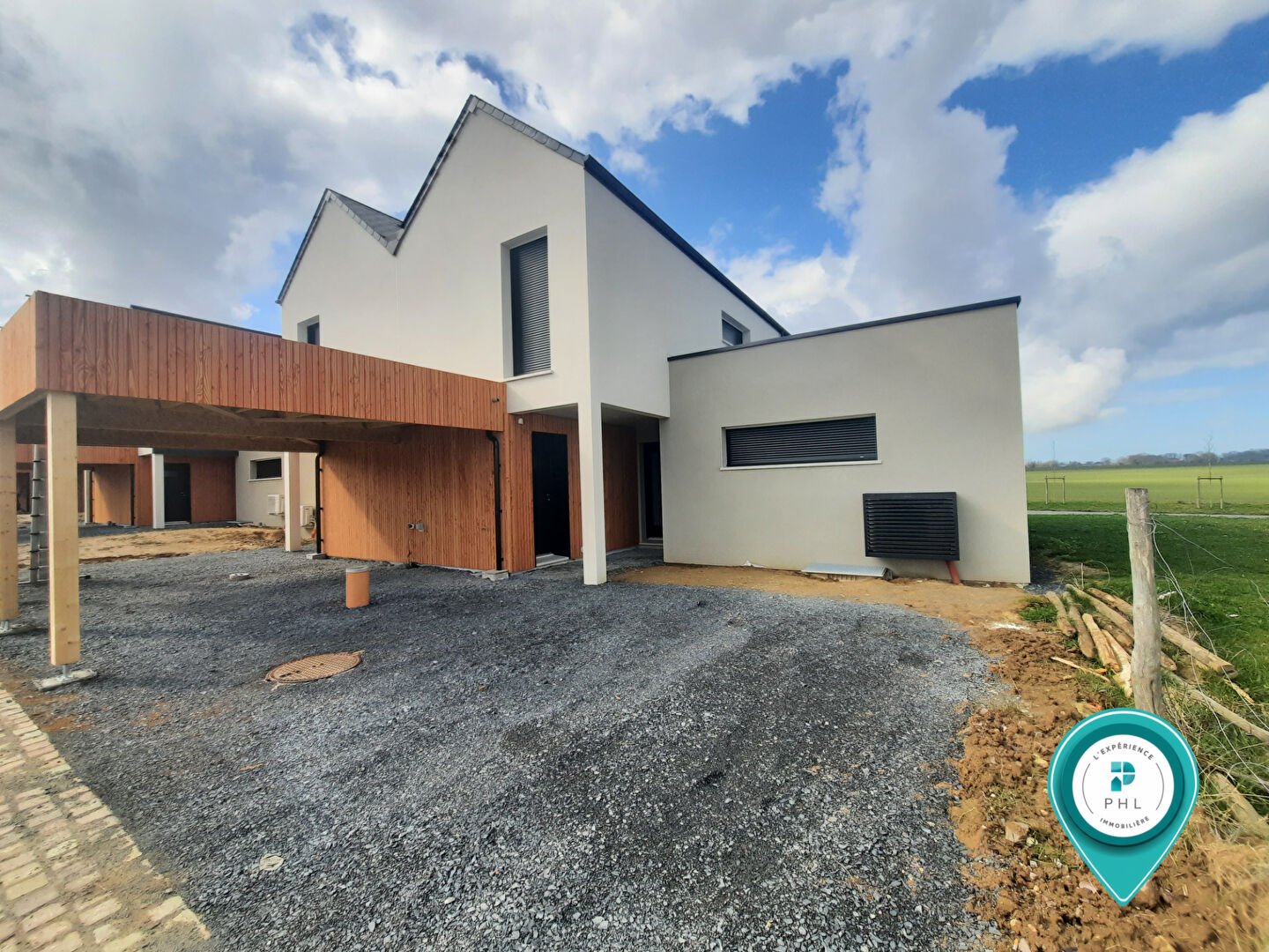 Douvre-la-Délivrande | Maison 4 pièces de 103 m² avec cellier sur terrain de 222 m² - PHL Immobilier