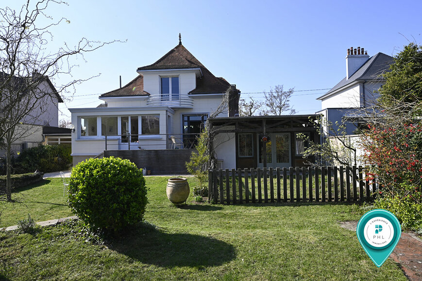 En exclusivité | Fleury-sur-Orne | Maison de12 pièces, 192 m² habitables et terrain de 825 m² - PHL Immobilier