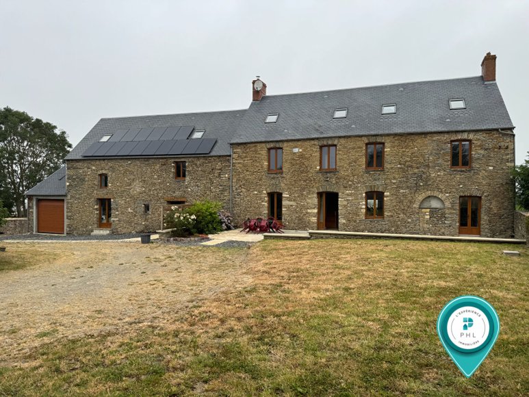 En exclusivité | Caumont sur Aure |Corps de ferme de 12 pièces 345 m² avec dépendances - PHL Immobilier